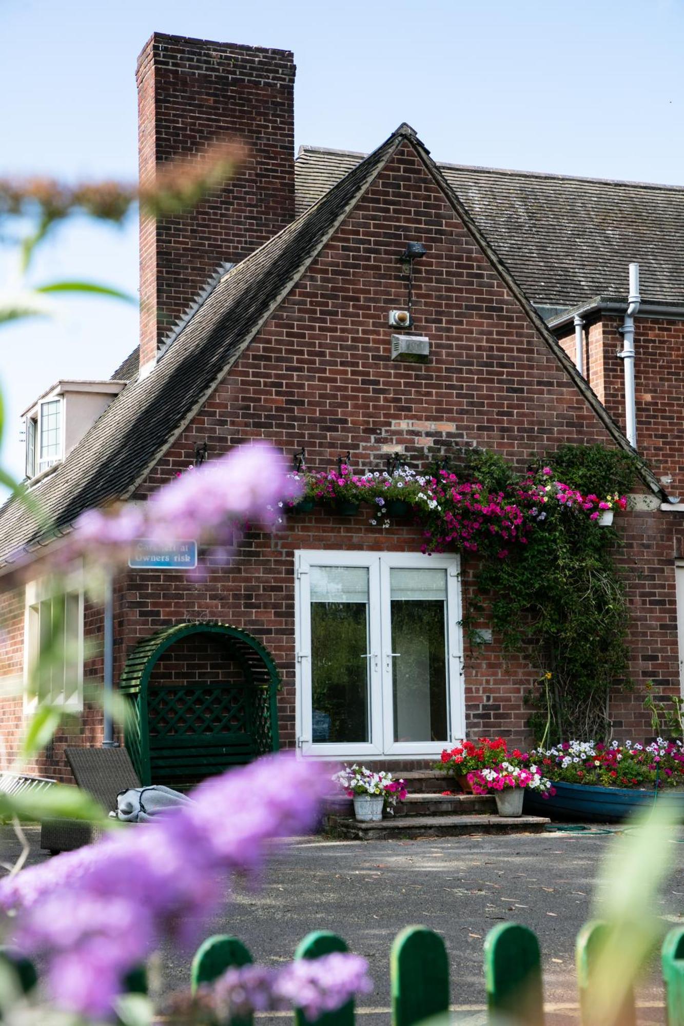 Dorset Arms Hotel Уолсенд Экстерьер фото