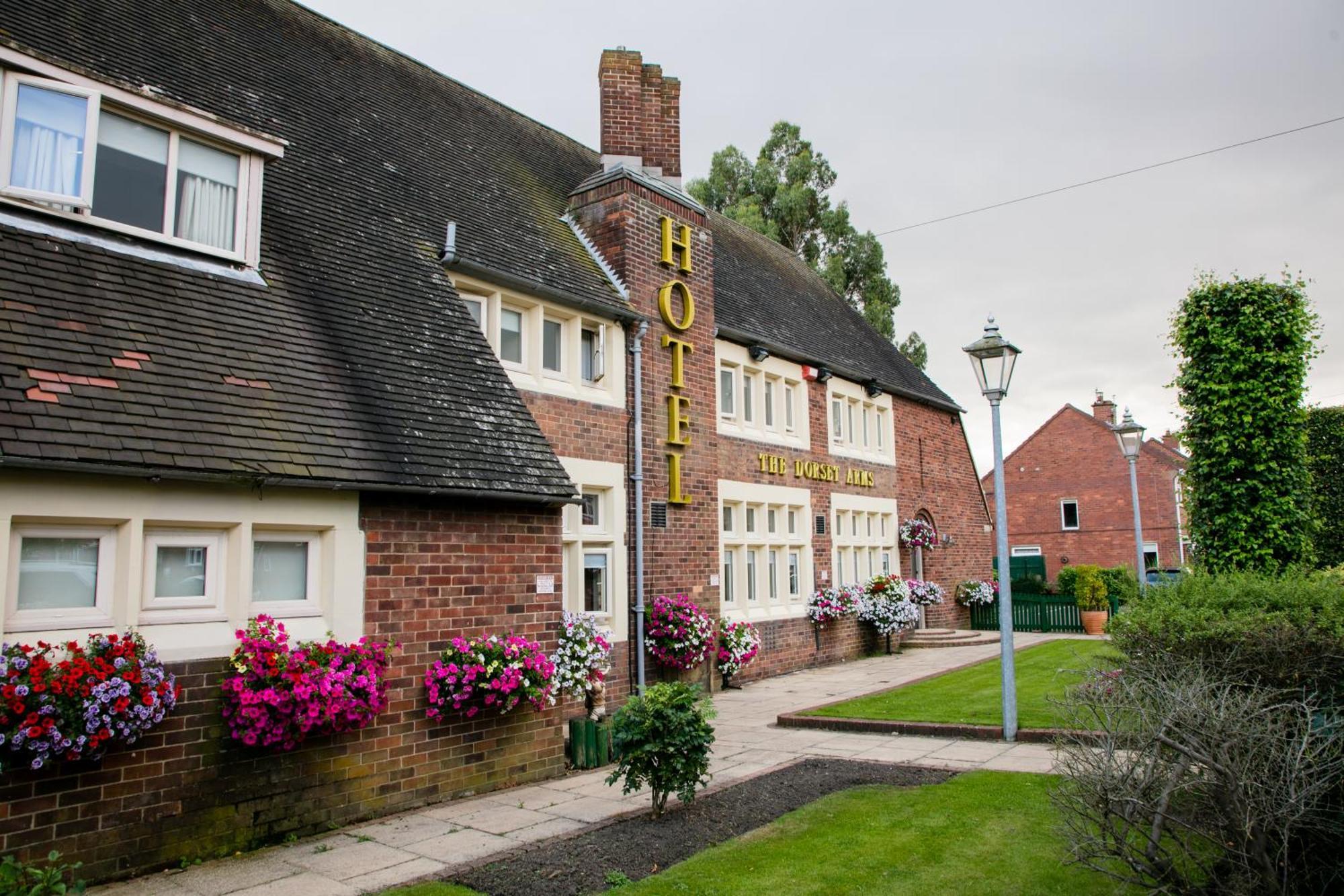Dorset Arms Hotel Уолсенд Экстерьер фото