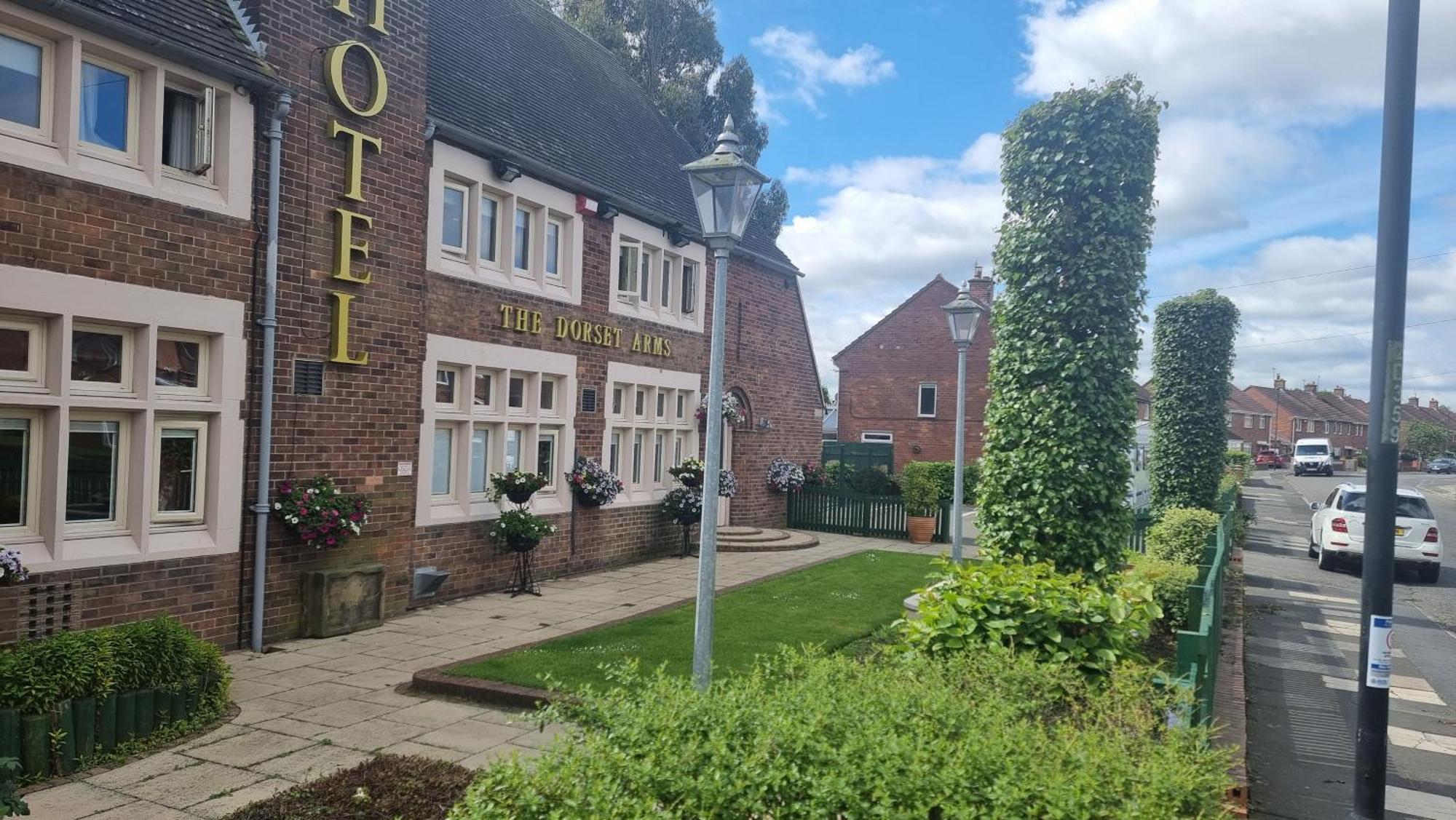 Dorset Arms Hotel Уолсенд Экстерьер фото